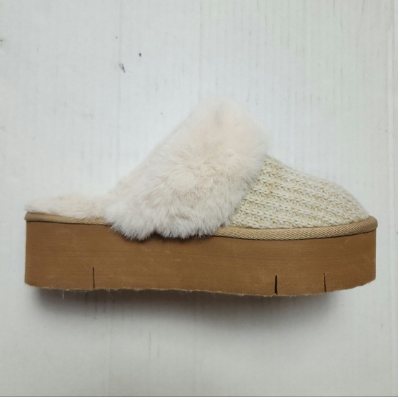 Platform Slipper Sandals - Picture 8 of 8